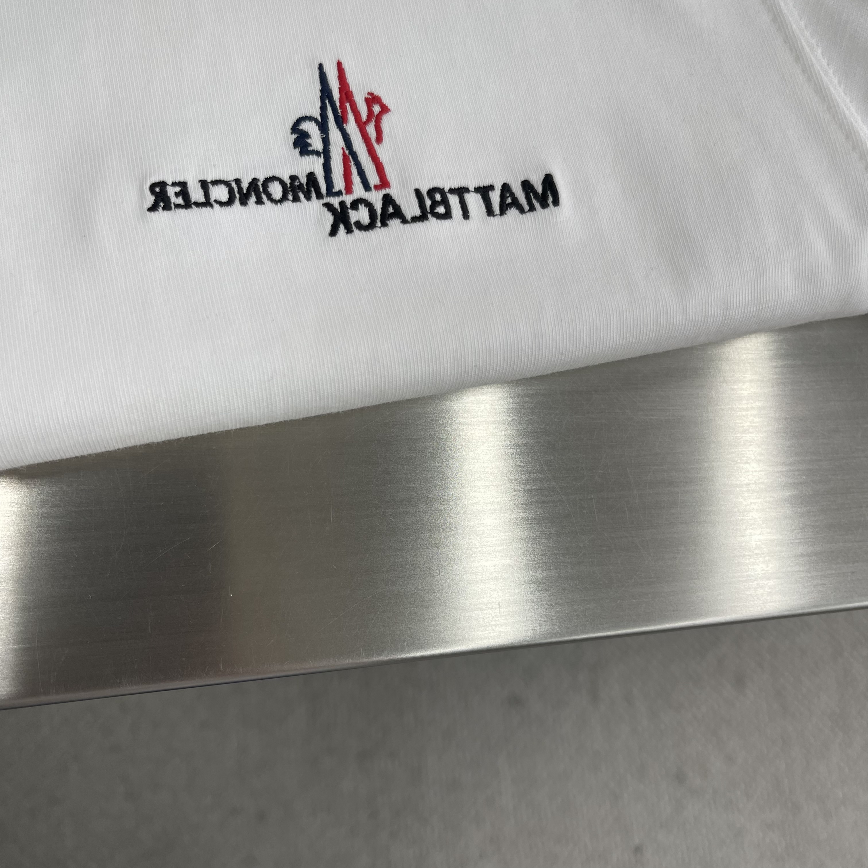 mon SS 2025 Crew Neck Essentia