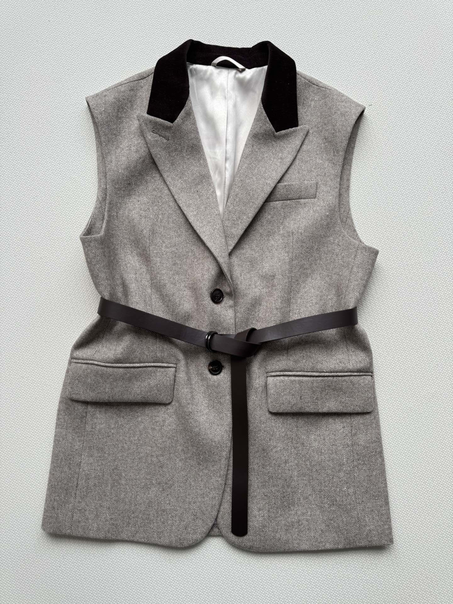 BRUNELLO CUCINELLI Belted cashmere-blend gilet