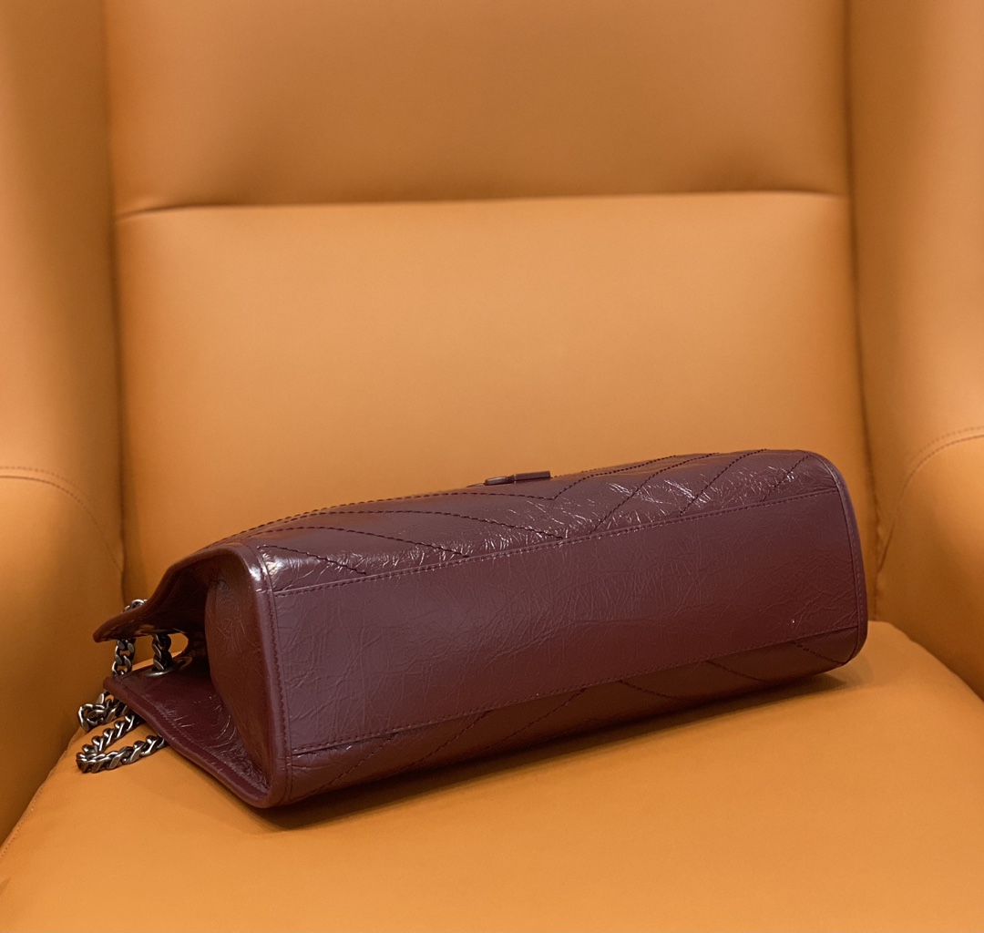 Saint Laurent Niki Medium Foldable Leather Tote