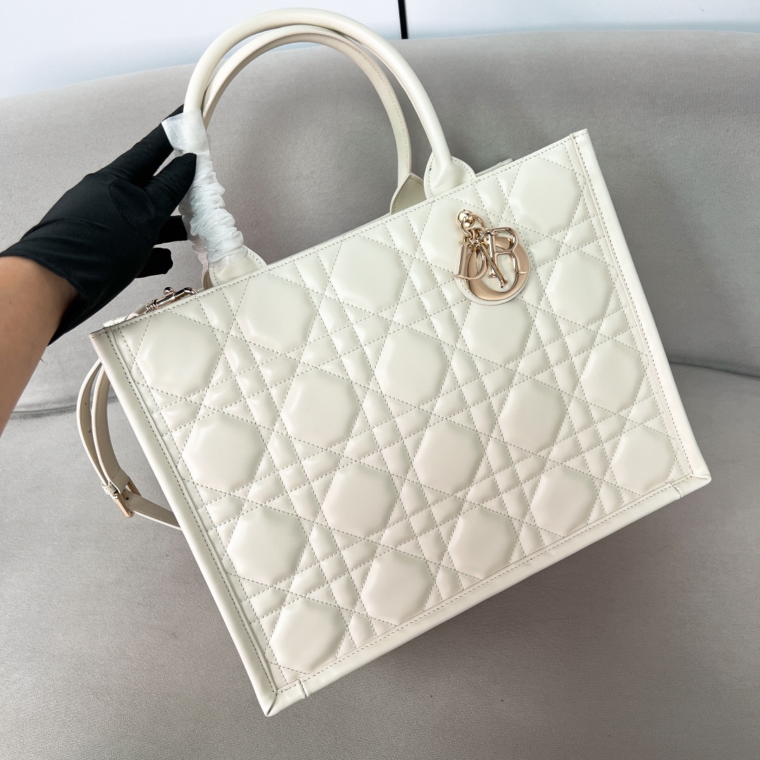 BookTote Full Leather Jumbo Woven Tote M1324