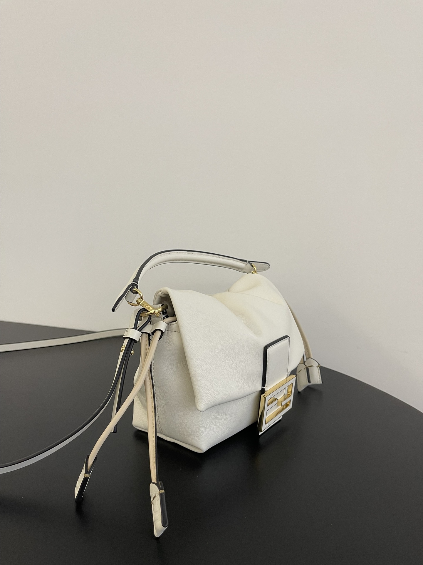 Fendi Mamma Baguette white