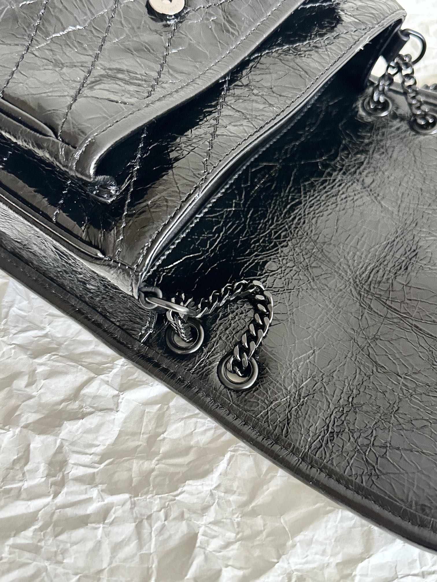 YSL Niki Oil Wax Leather in Black: Small Black Chain