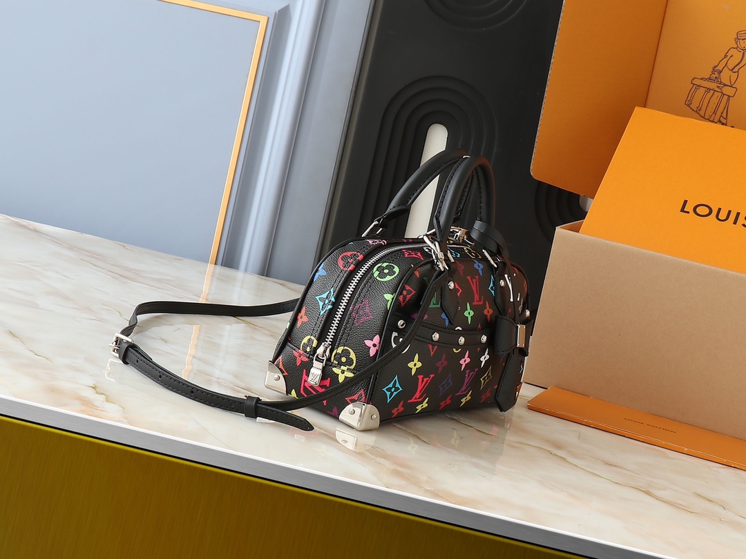 LV-M13084 LV x TM Handbag East West