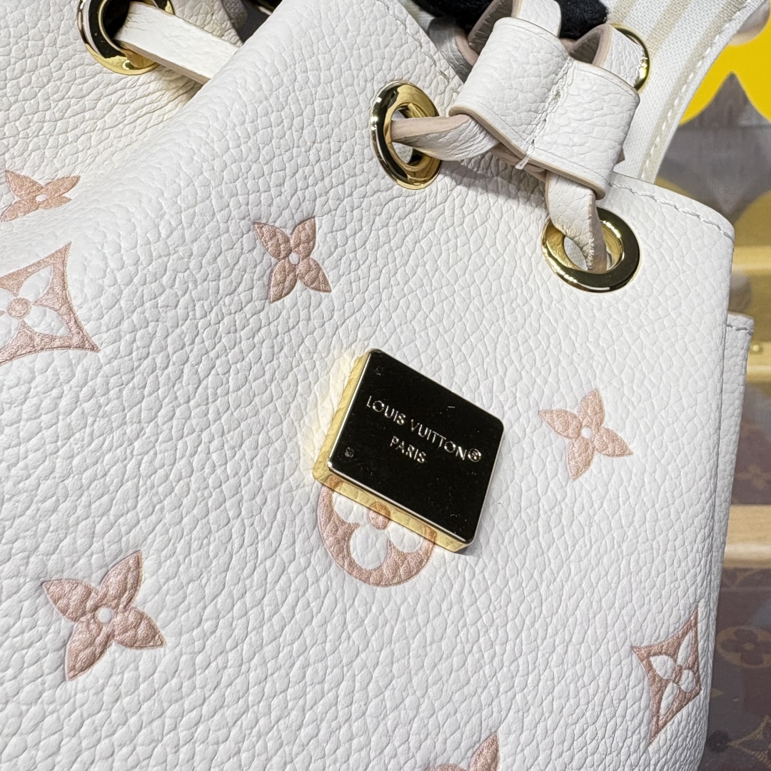 LV-M13656 Nano Noé Backpack