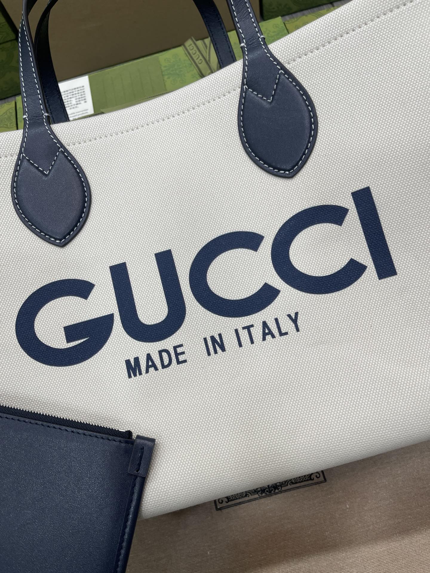 Gucci White Bag (Special Promotion)