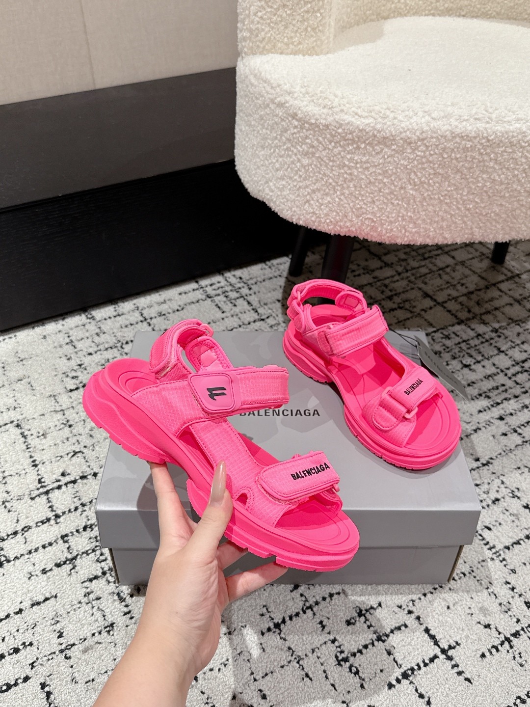 Balenciaga Tourist Series Unisex Velcro Sandals