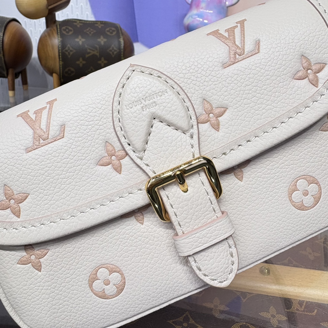 LV M13642 Nano Diane