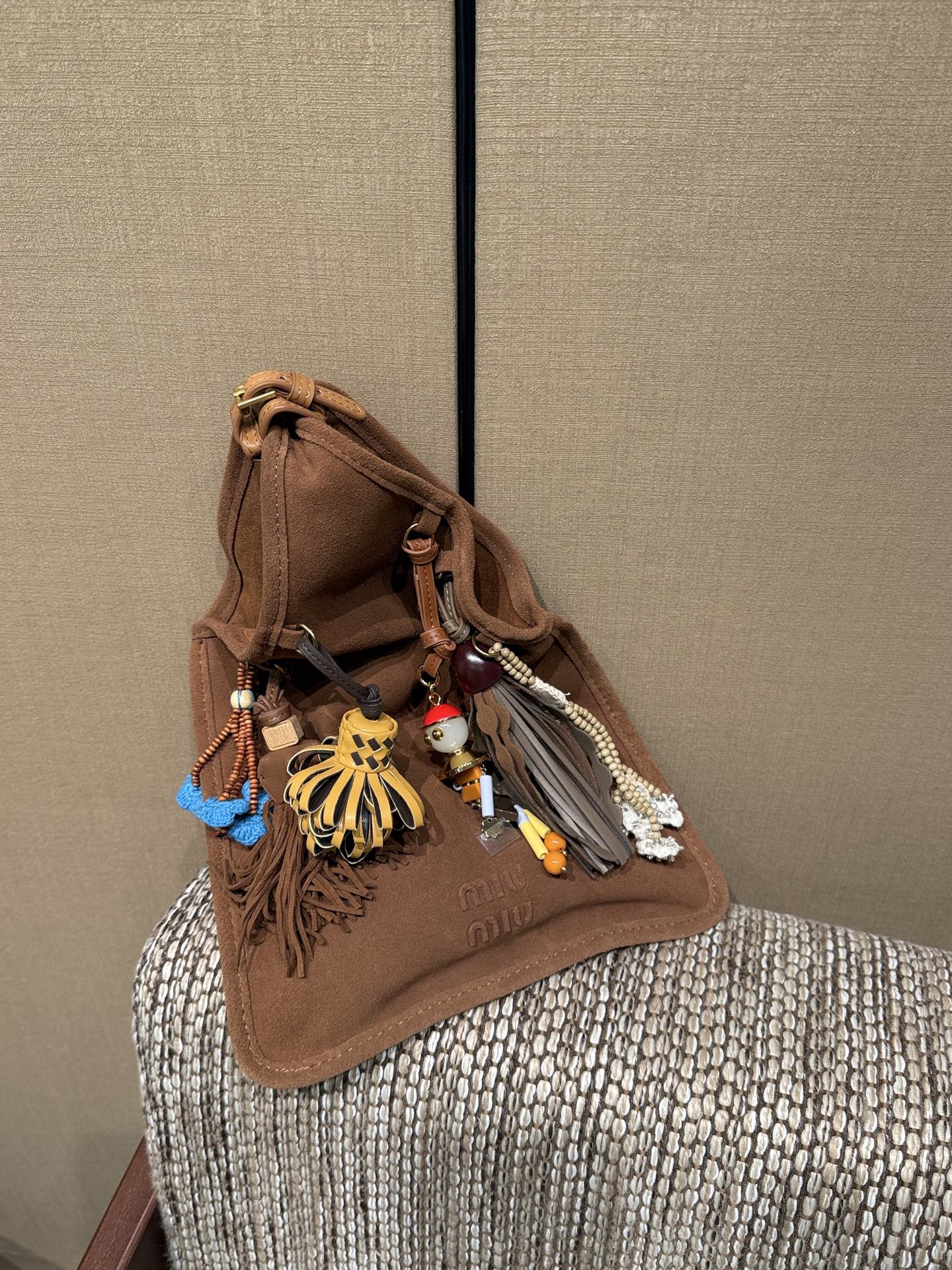 MIUMIU-ROM THE RUNWAY Suede bag with trick