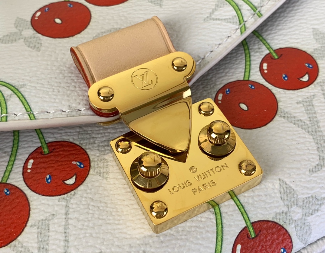 M14231 New LV x TM Pochette Métis East West