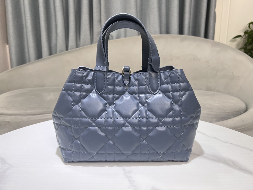 toujour Blue medium This Di