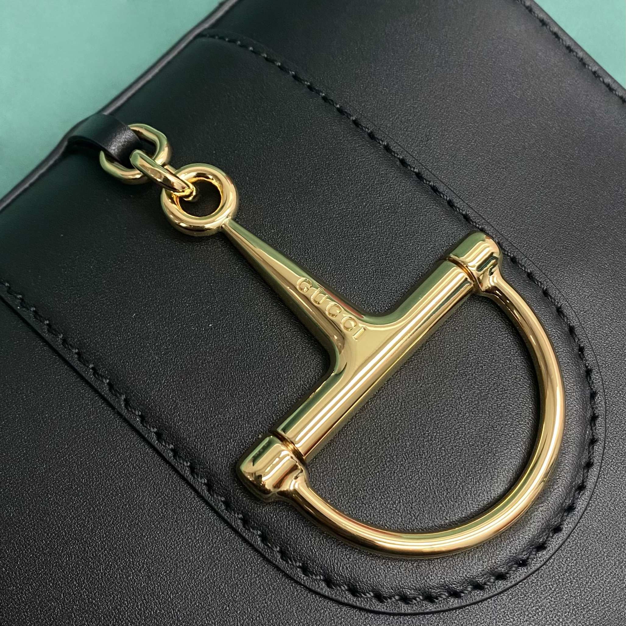 Gucci 73 small bucket bag