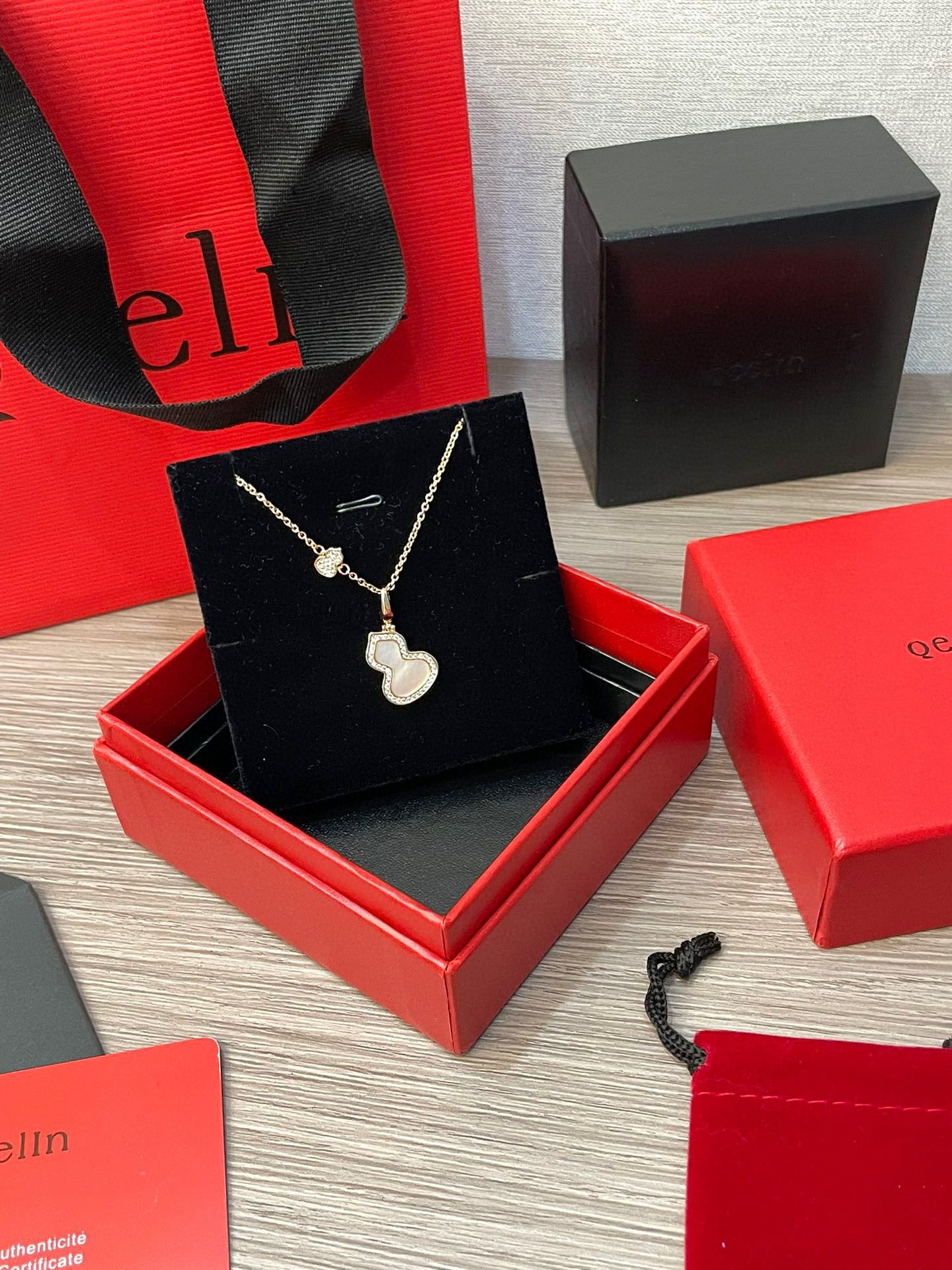 QEELIN Gourd Necklace