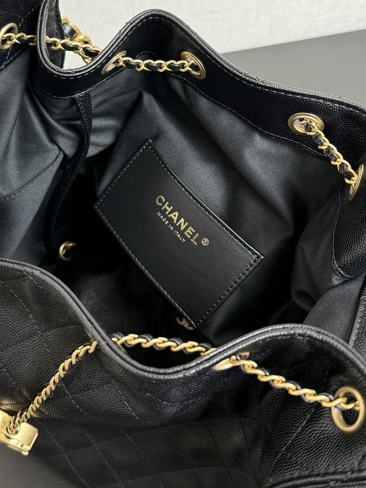 CHANEL 25 Medium Handbag