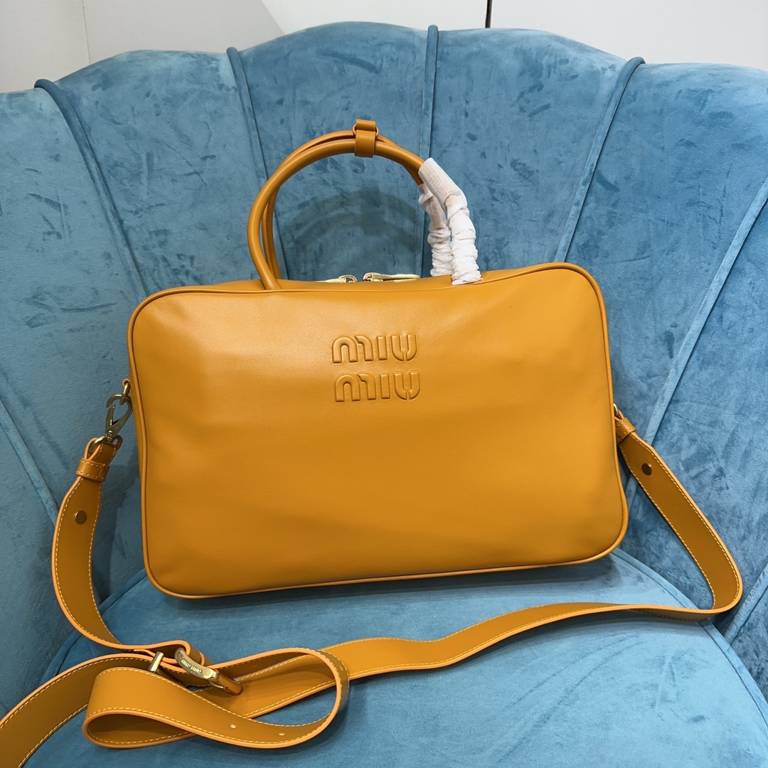 Miu Miu-Leather Beau bag-Pomegranate Yellow