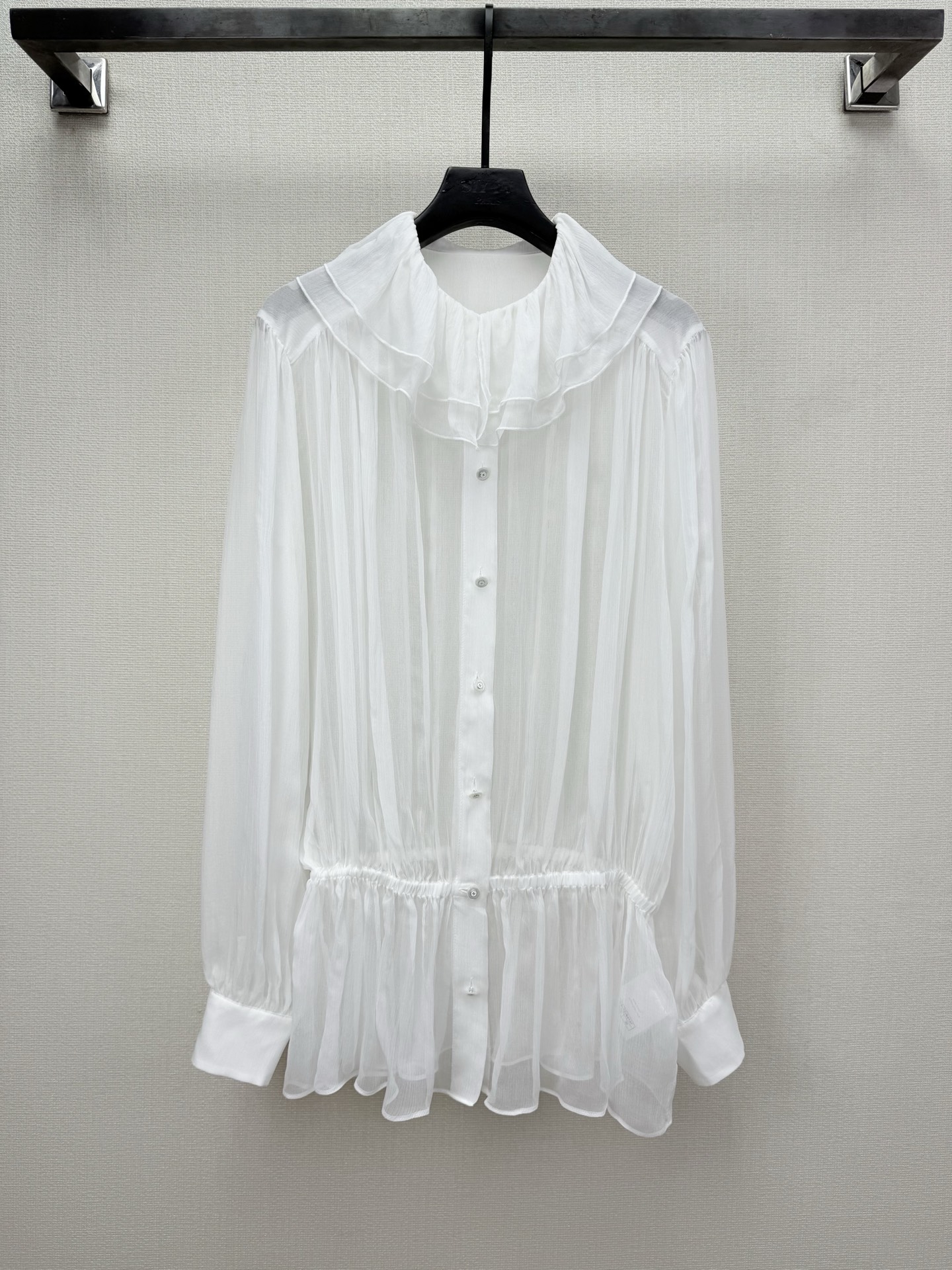 New Chanel-style ruffled collar blouse