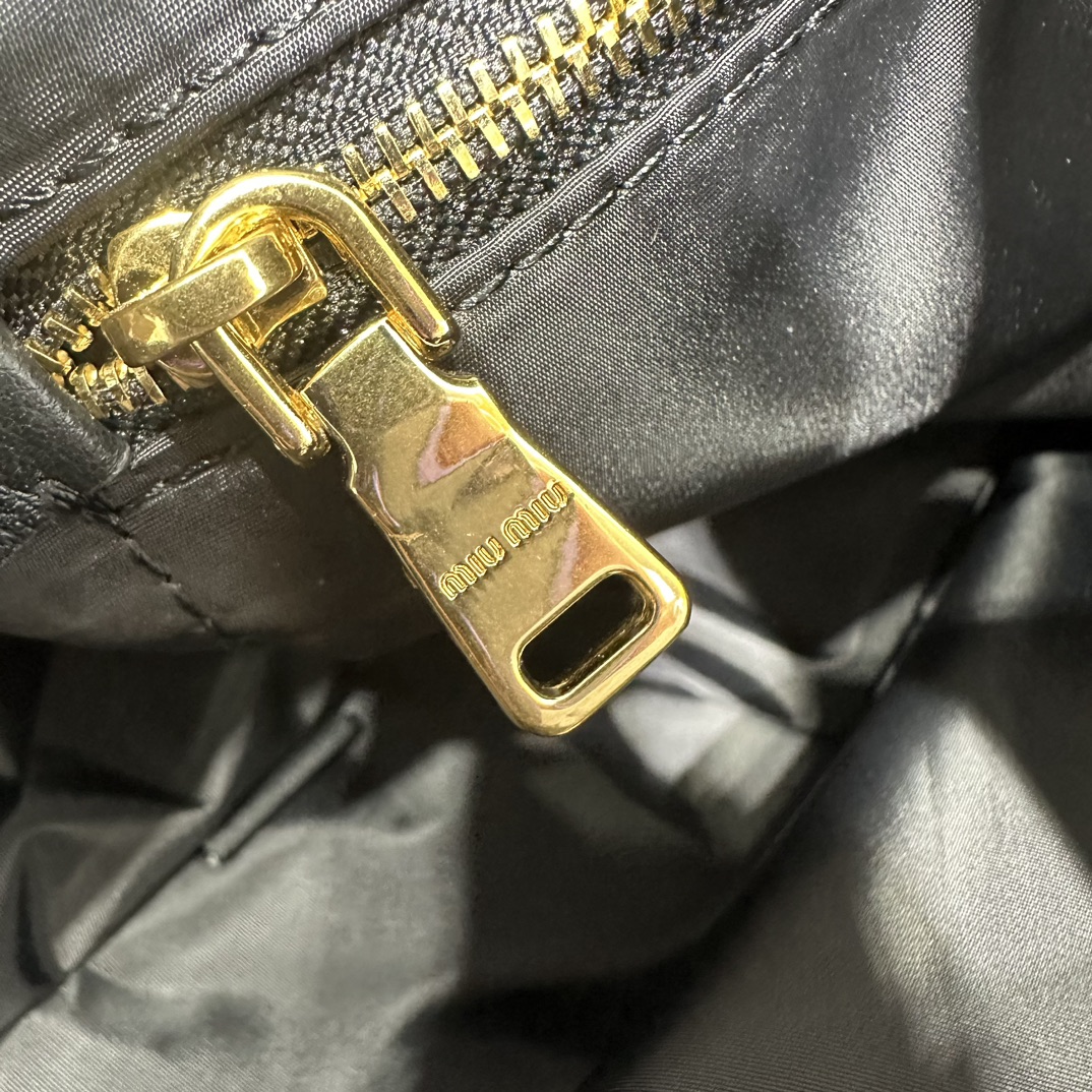 Miu Miu-Nappa Leather Shoulder Bag-5BC117