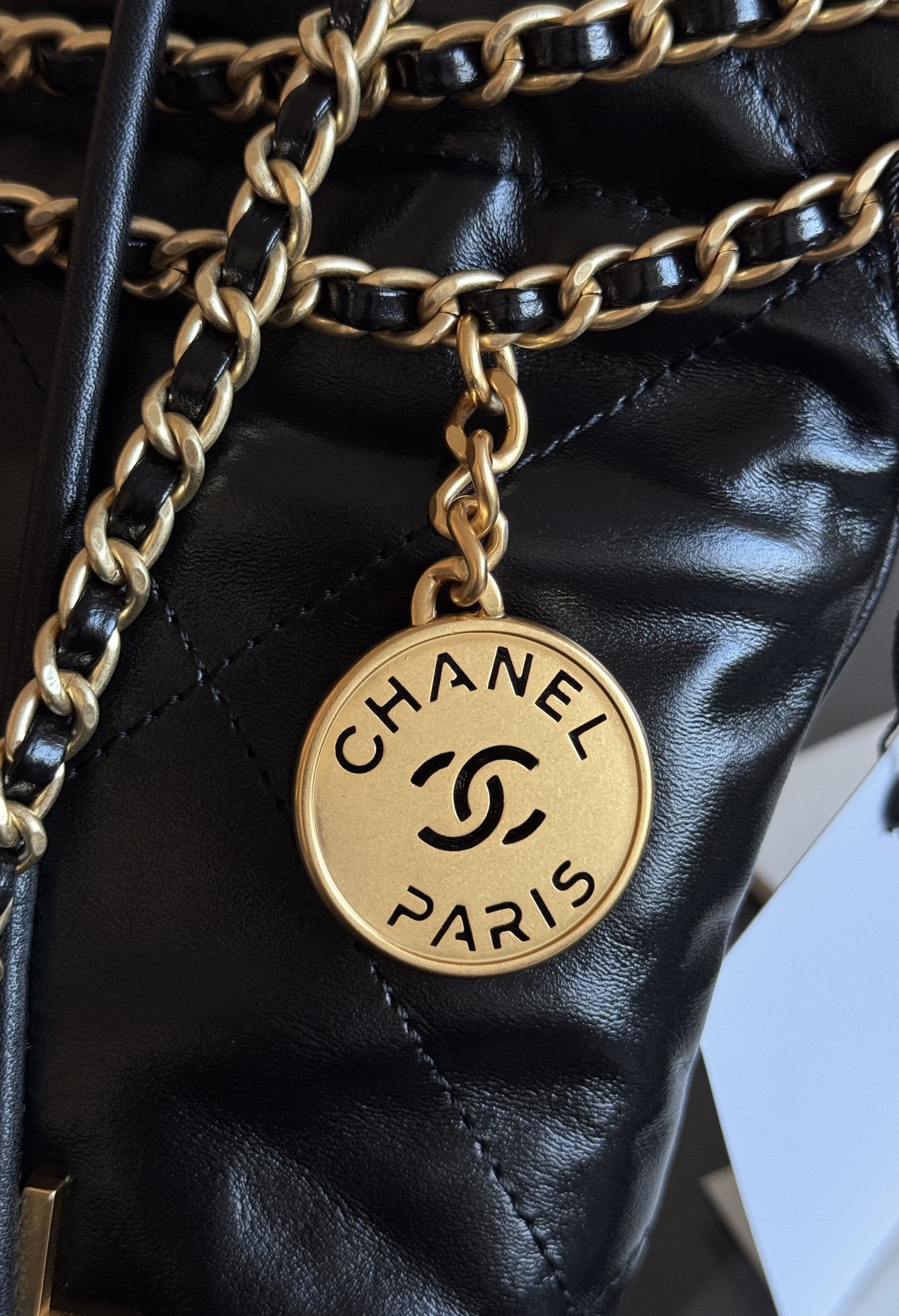 CHANEL 22 Handbag