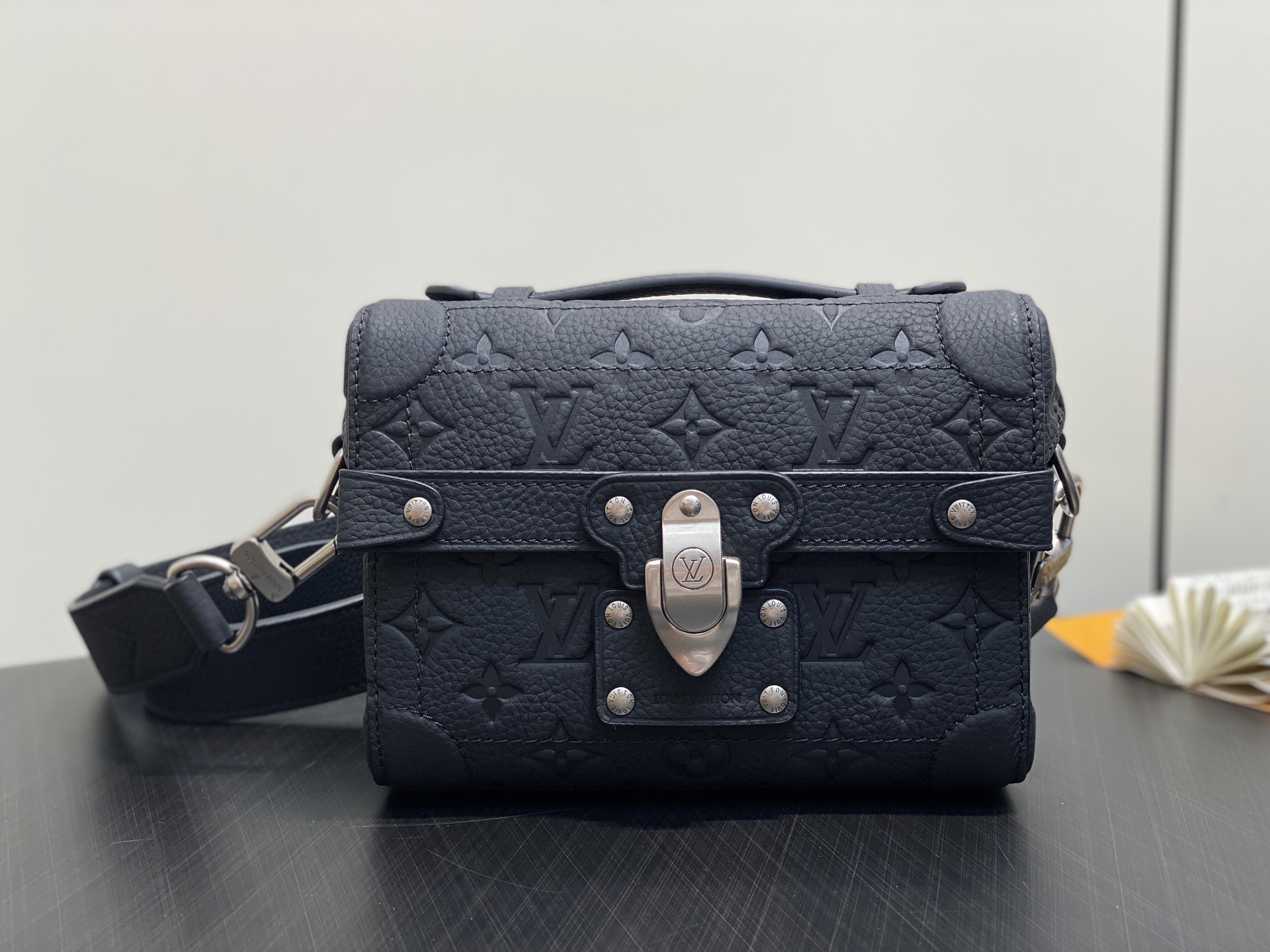 Louis Vuitton M13871 Soul Trunk Bag