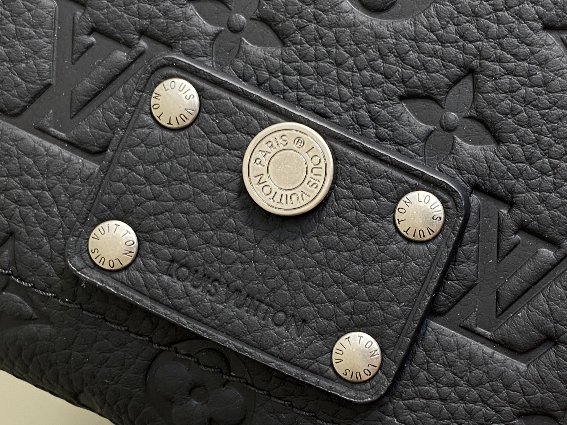 Louis Vuitton M13871 Soul Trunk Bag