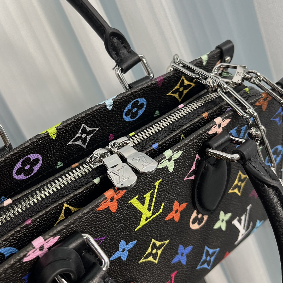 Louis Vuitton ONTHEGO EAST WEST CHAIN Bag