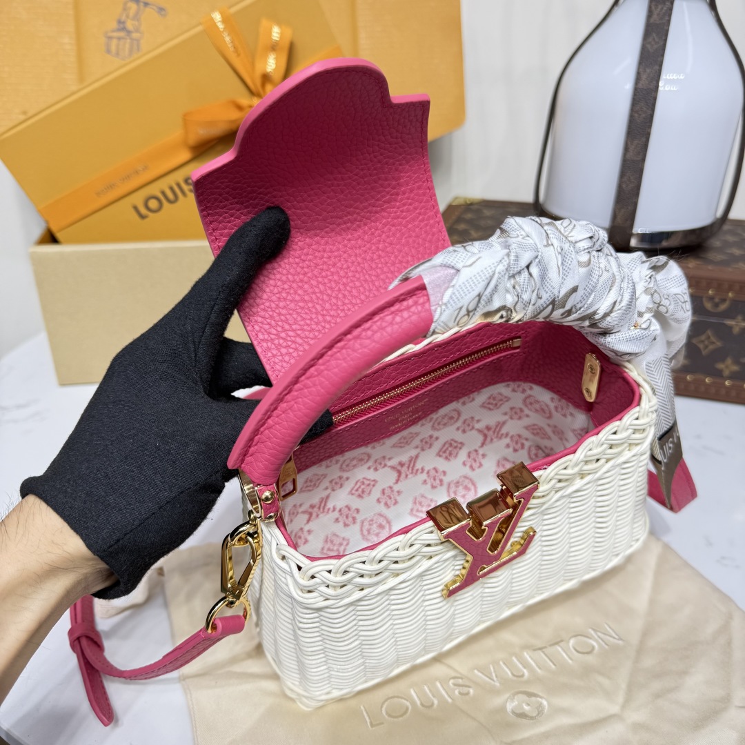 LV M26005 Capucines Mini