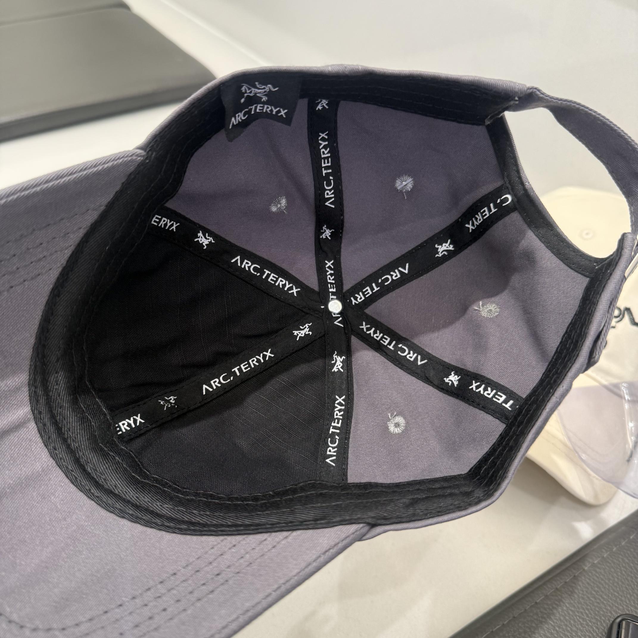 Arc'teryx- baseball cap