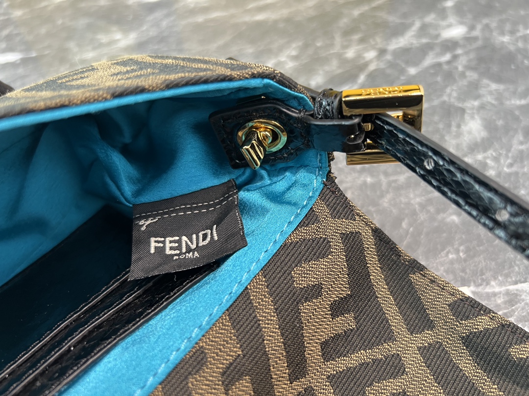 FENDI-1997 Edition Baguette