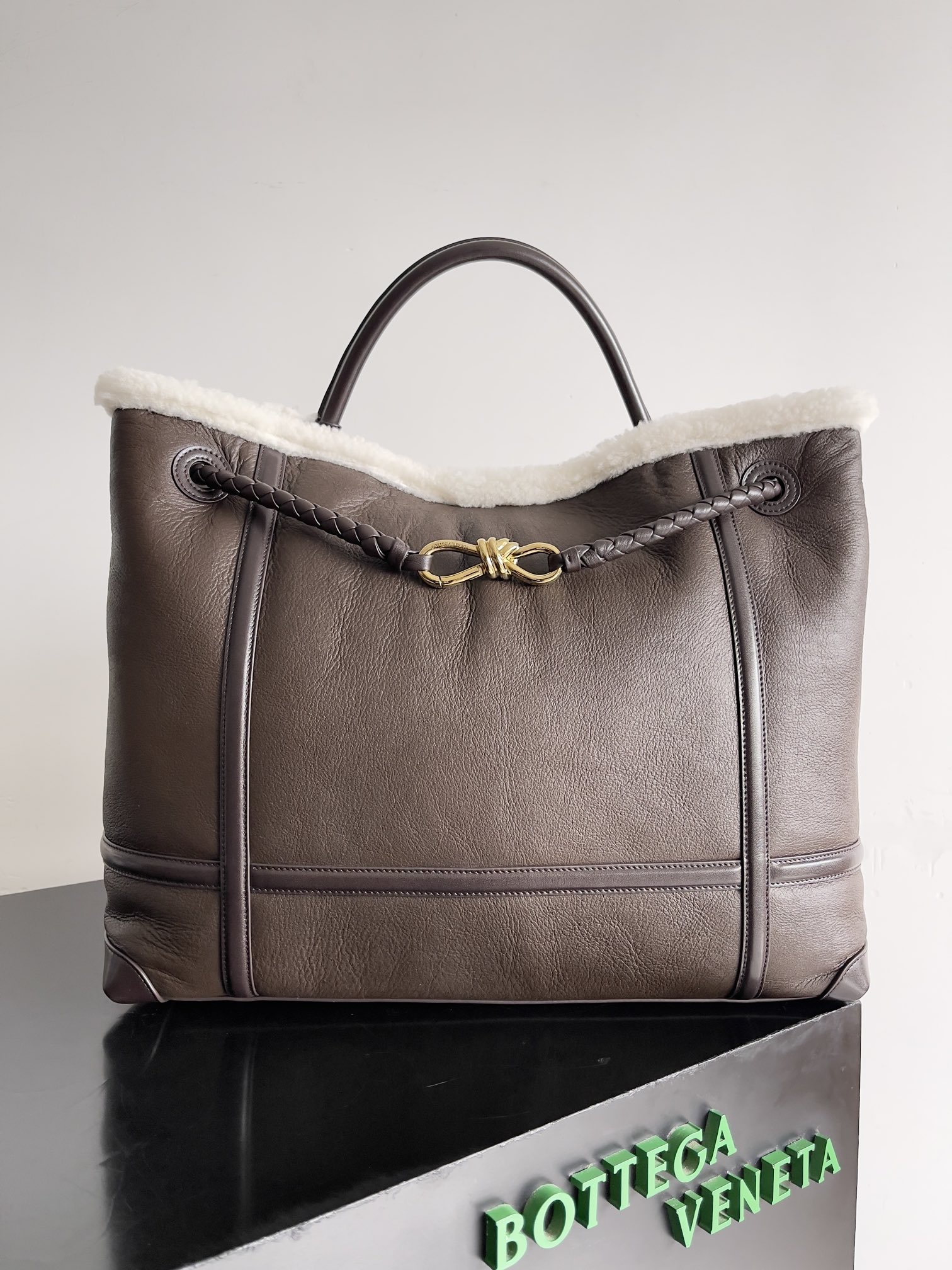 BOTTEGA VENETA-Andiamo Tote Bag