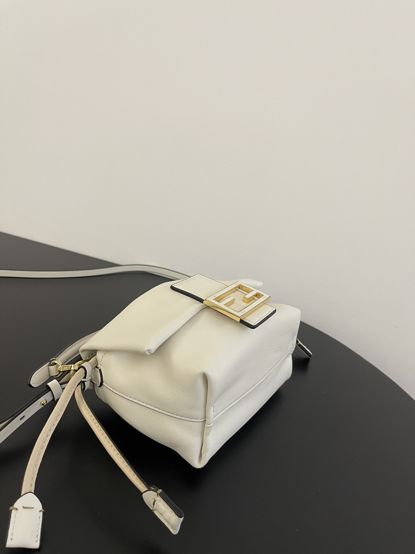 Fendi Mamma Baguette white