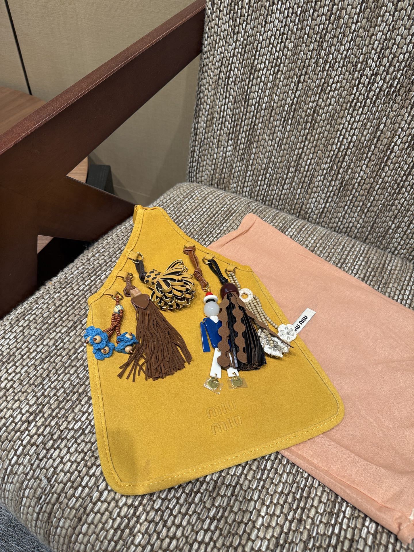 MIUMIU-FROM THE RUNWAY Suede bag with trick