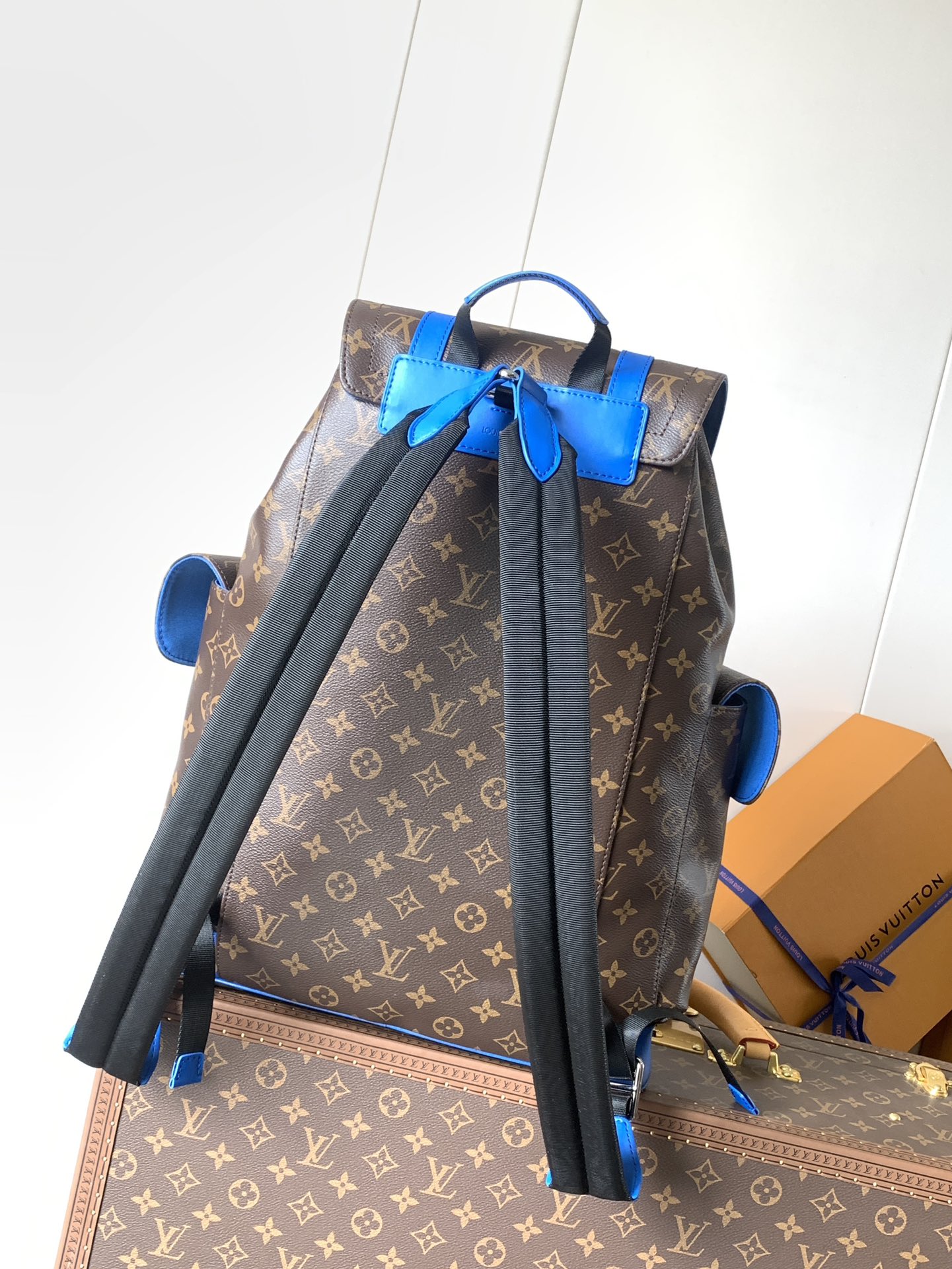 Louis Vuitton Christopher MM M46813 Blue
