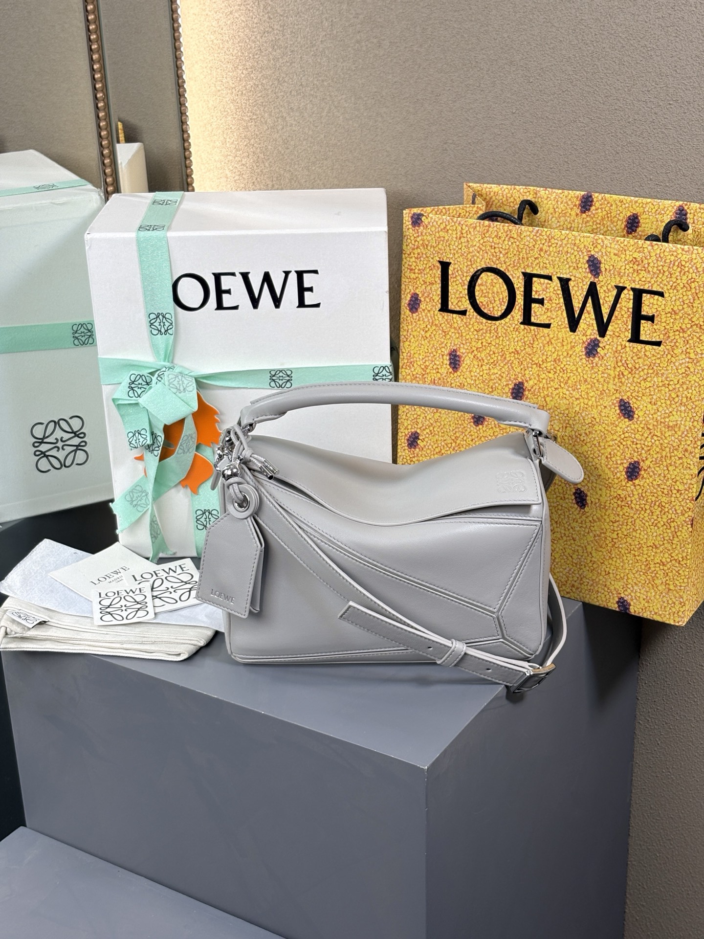 Loewe Puzzle bag in nappa lambskin-small