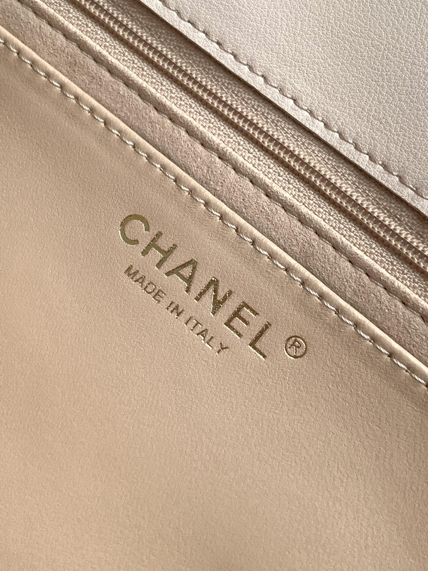 Chanel 25S Light Beige