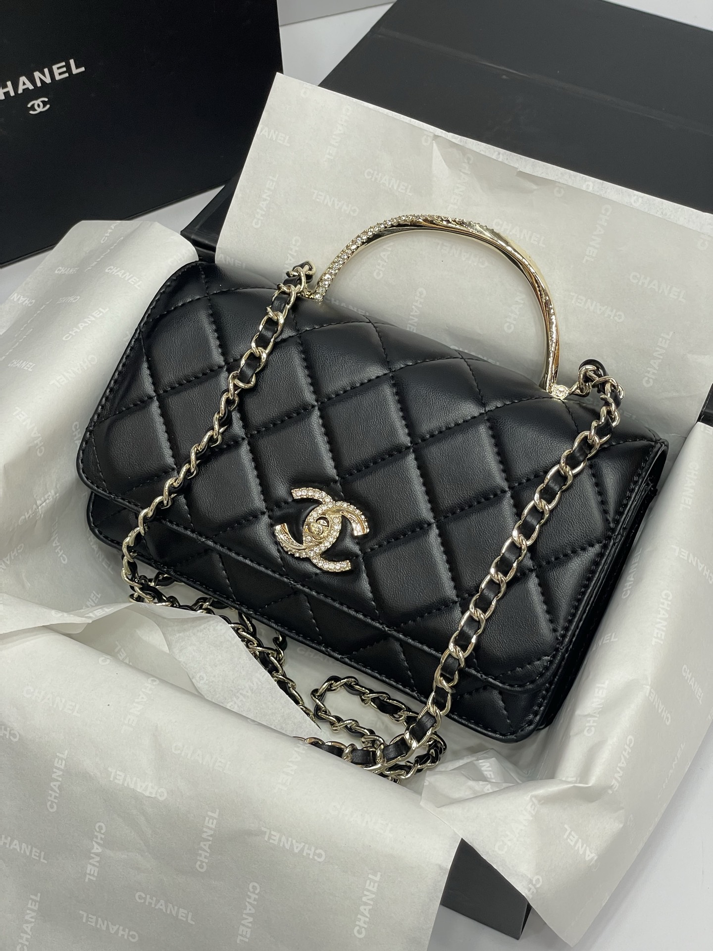 Chanel-Purse with handle