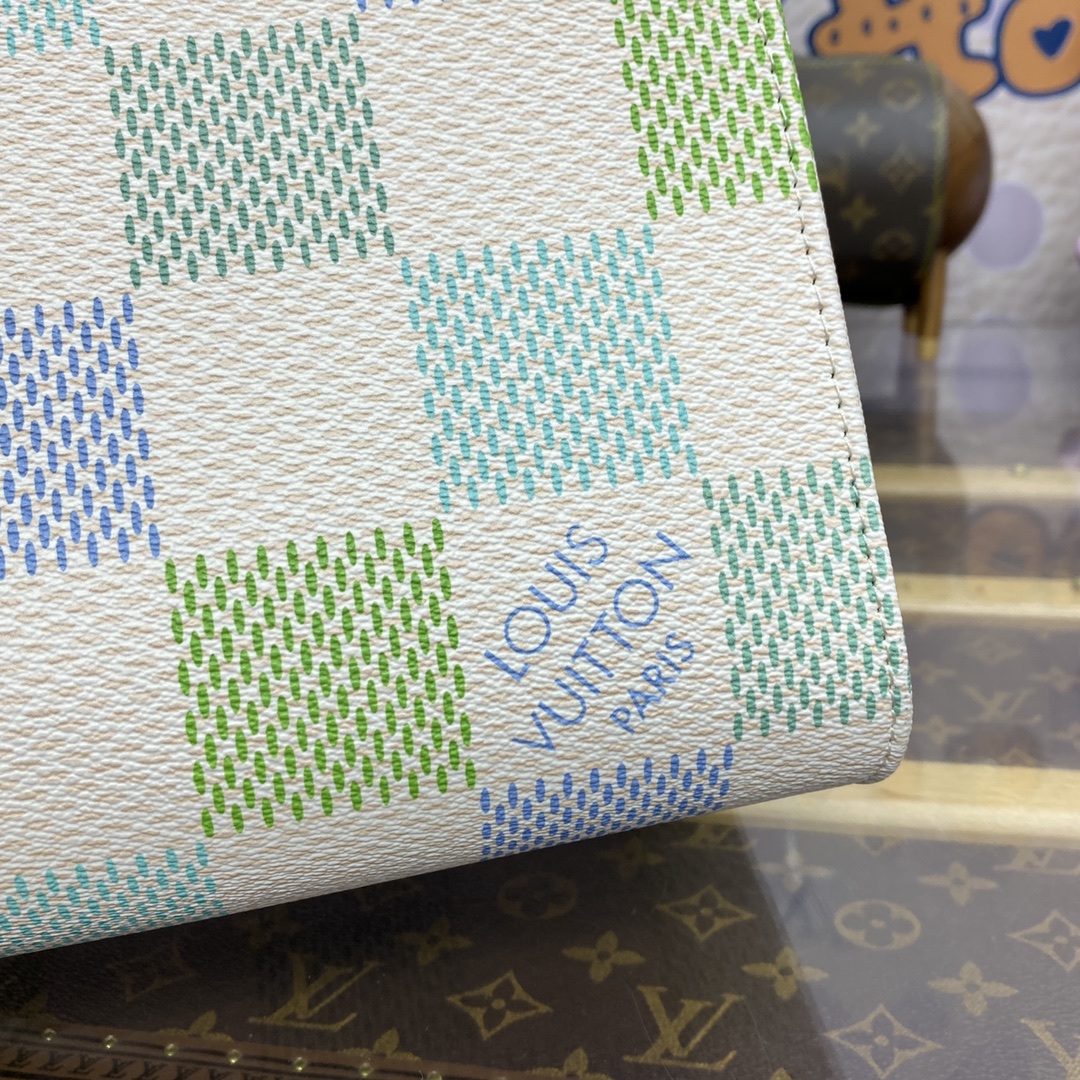 Louis Vuitton N40518 OnTheGo MM Pistachio