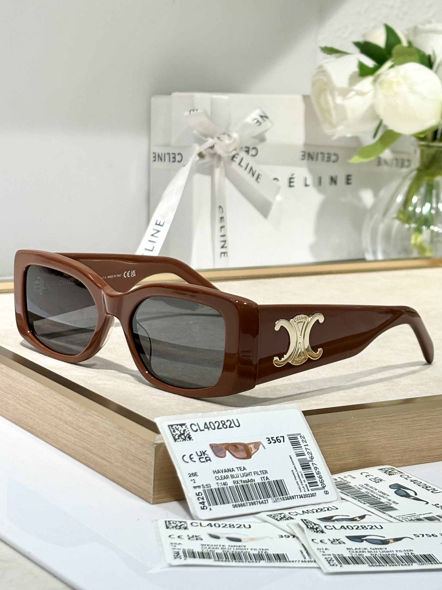 CELINE -MOD:Cl40282