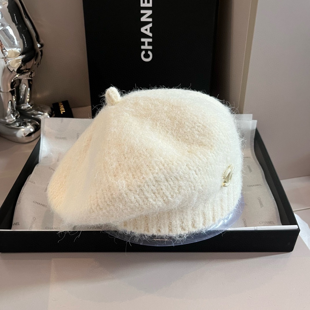 Chanel wool beret,