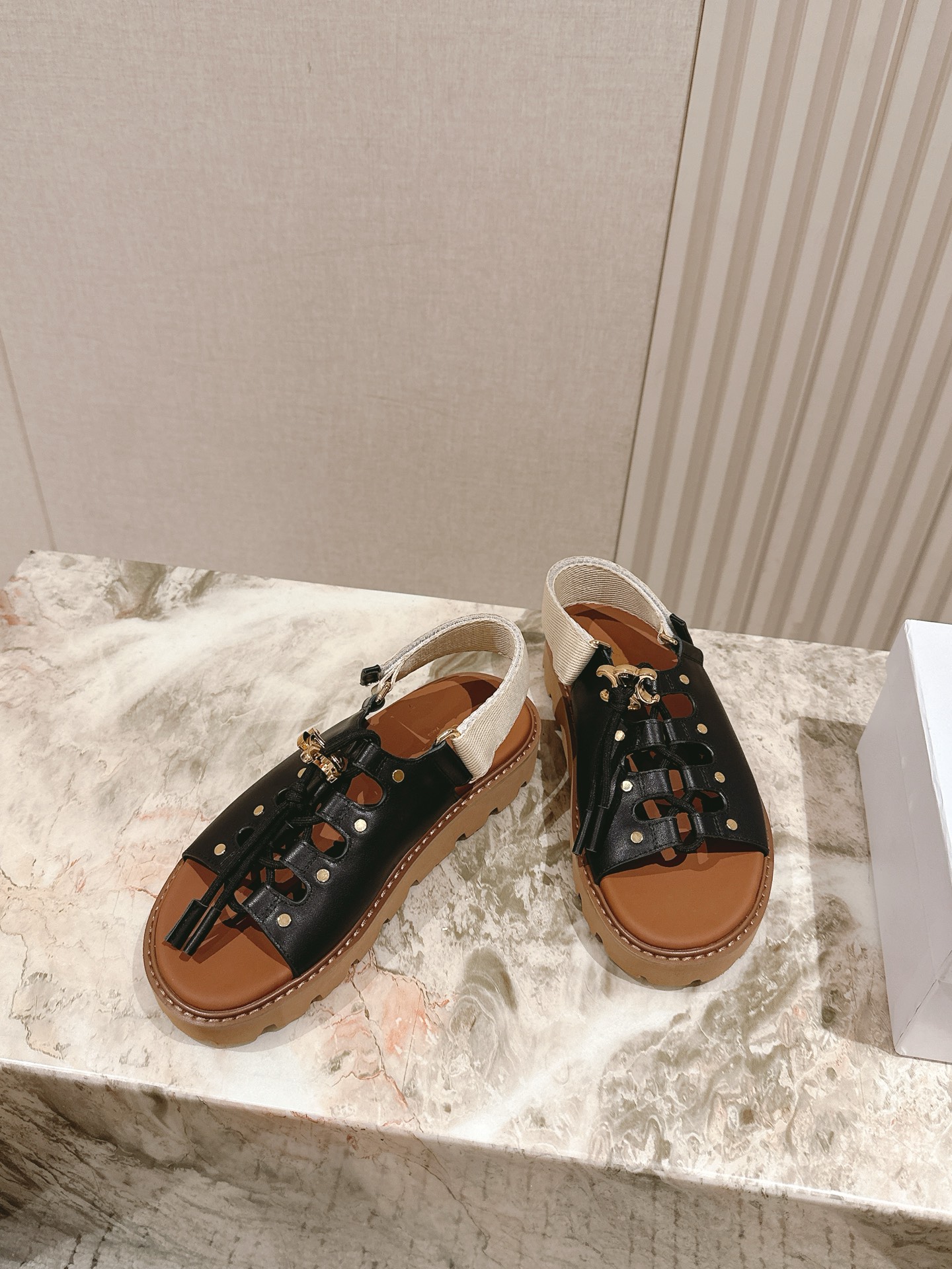 CELINE Triomphe British-Style Roman Flat Sandals & Slides Series