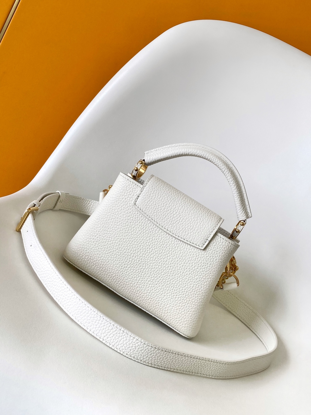 LV M12345 Capucines BB