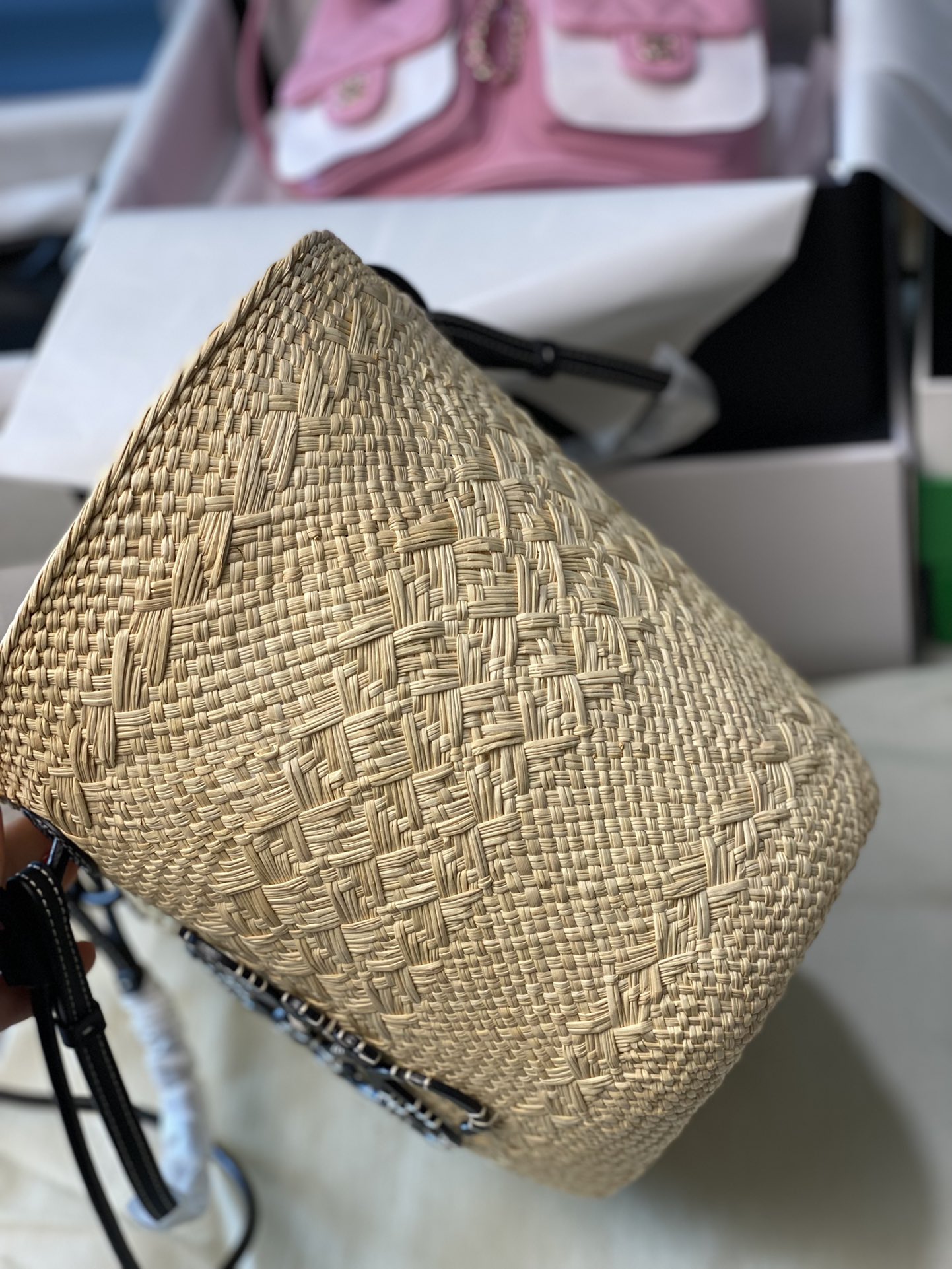Loewe- Anagram Basket bag in iraca palm and calfskin