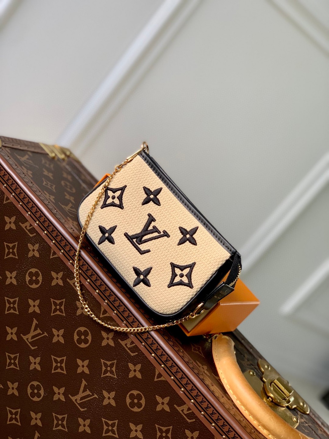 LV-M82472 -pochette accessories