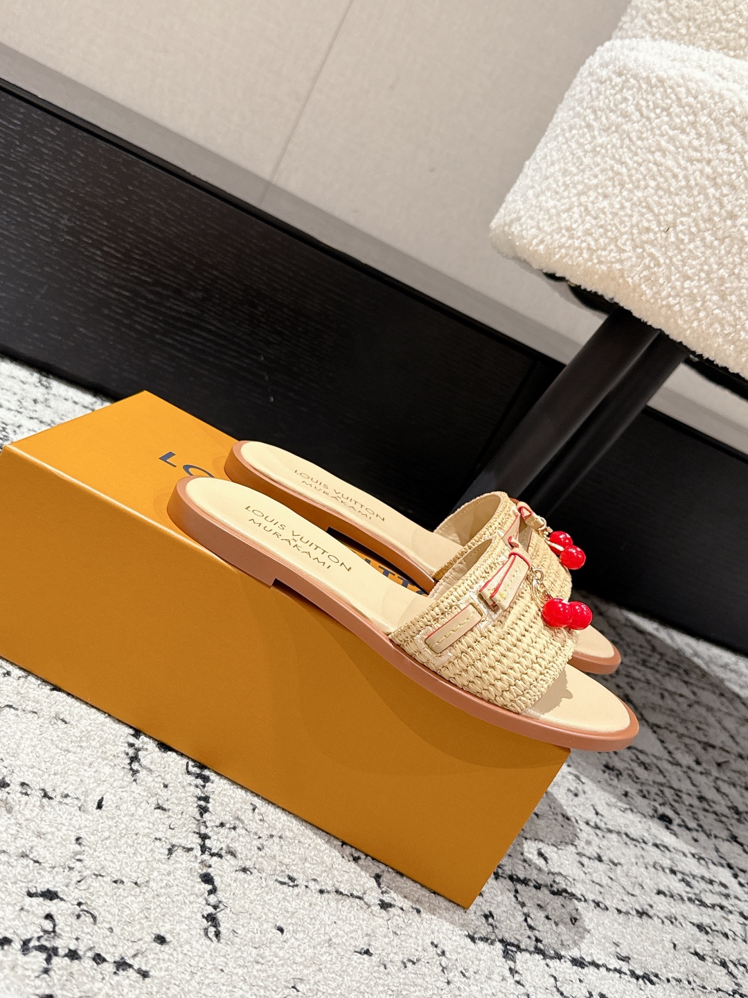 1AHLRL New LV x TM Lily Flat Mule