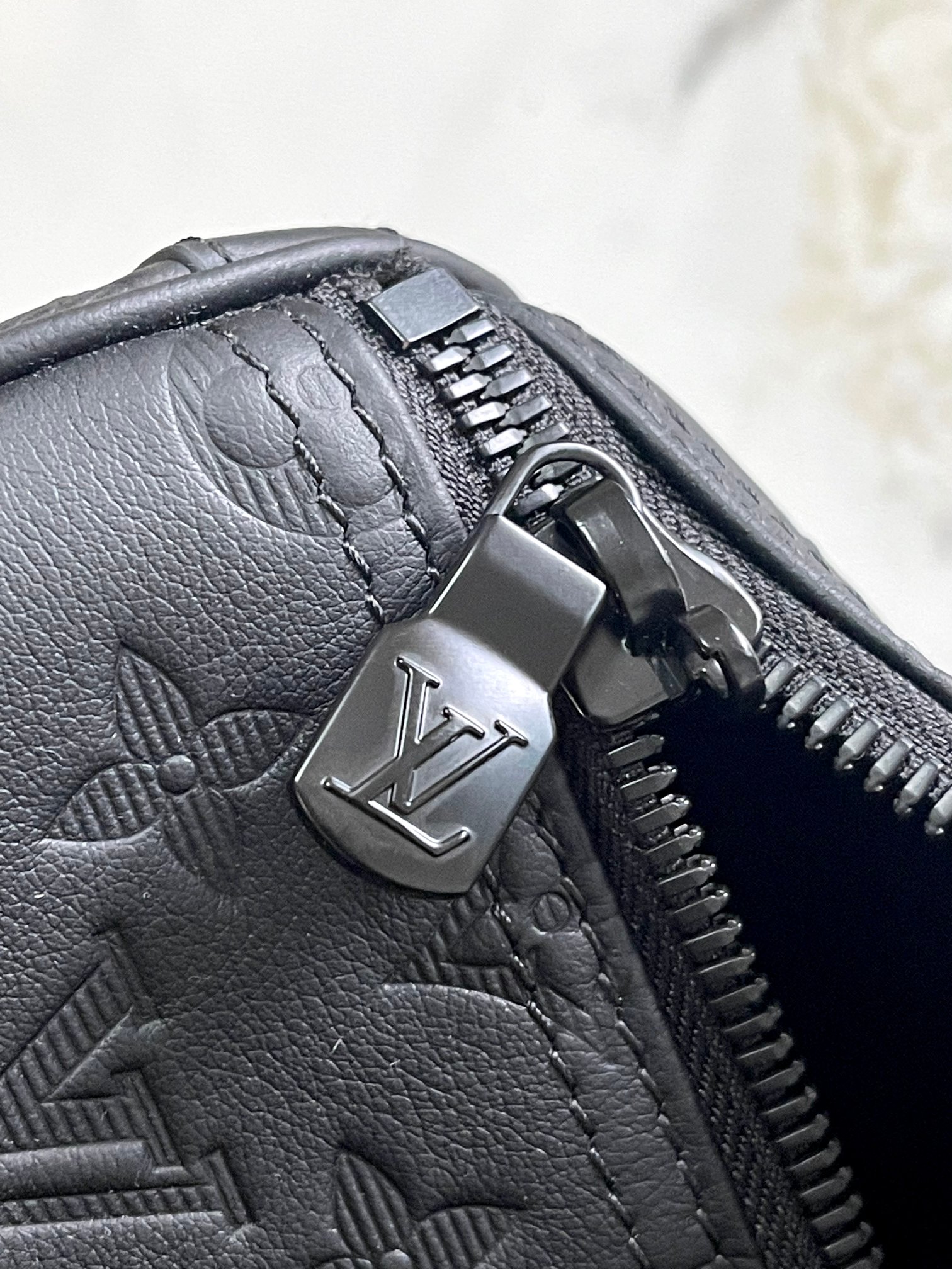 Louis Vuitton M44810 Keepall Bandoulière 50 Black