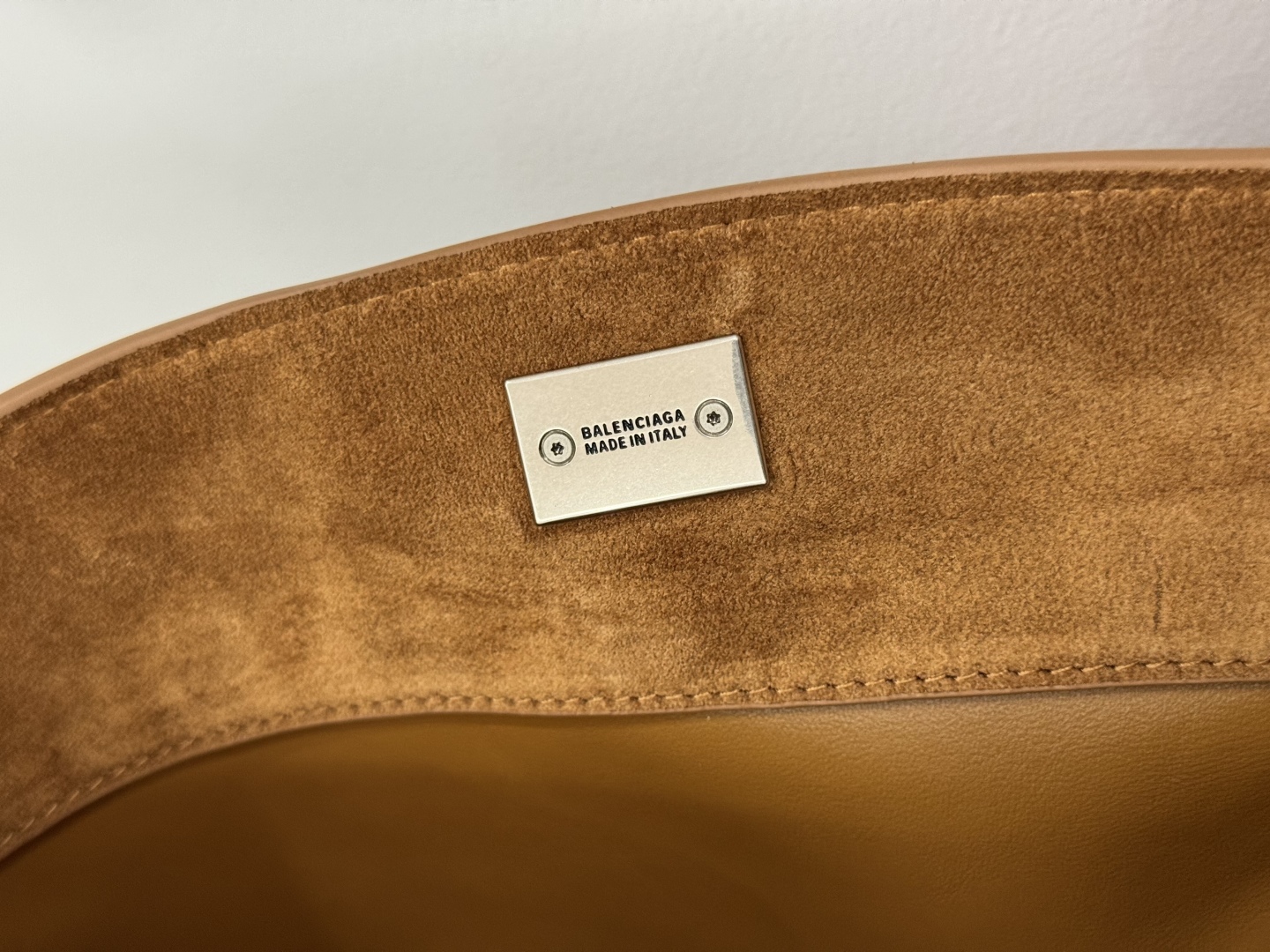 Balenciaga Rodeo Bag – Medium Brown Suede