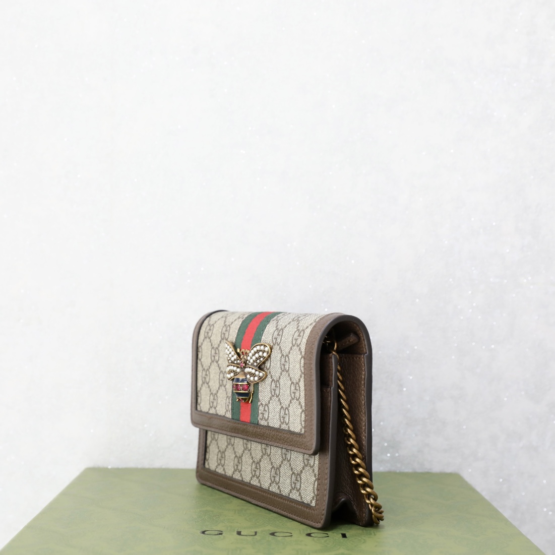 Gucci Beige GG Supreme Canvas Web Queen Margaret Chain Wallet