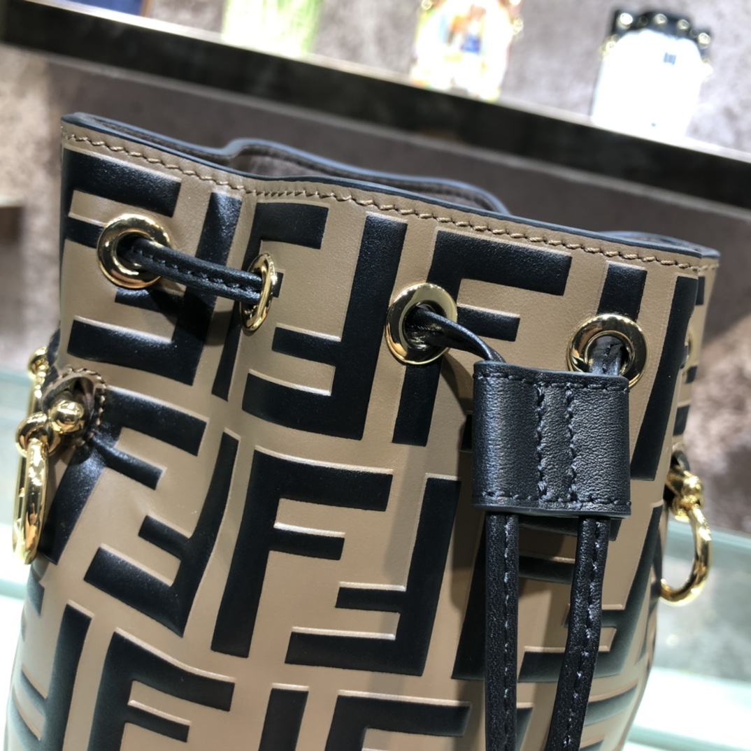 FENDI-Calfskin FF Logo Bucket Bag-Caramel
