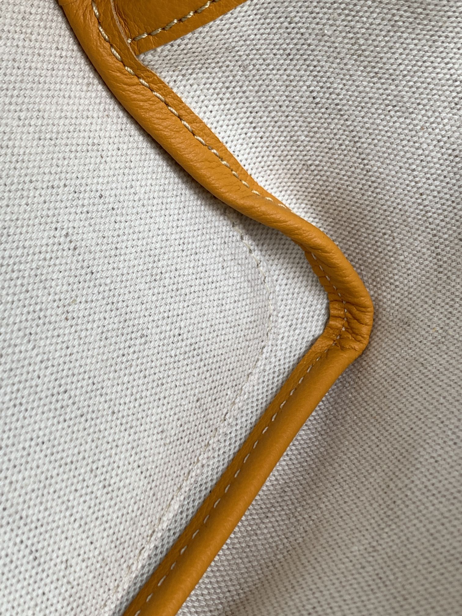 Goyard-Chien Gris Pet Carrier