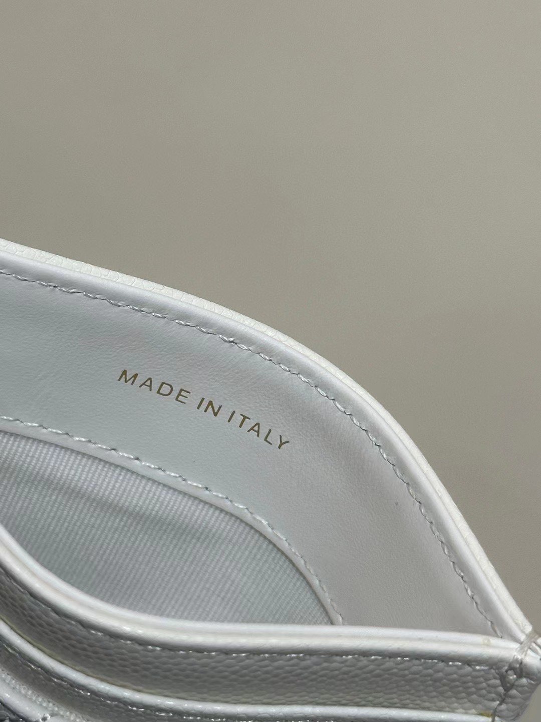 Ohanel 23S new ultra-thin card case-white