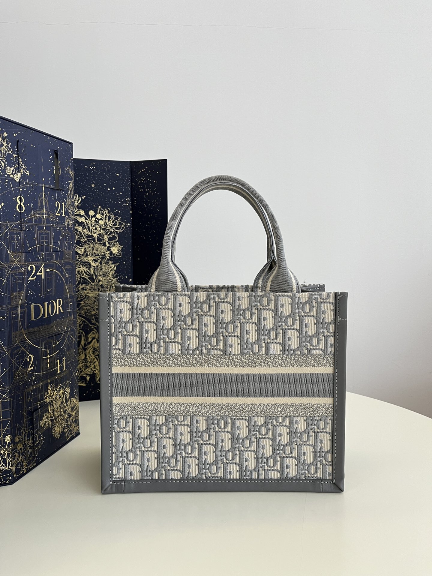 Tote autumn and winter series bag