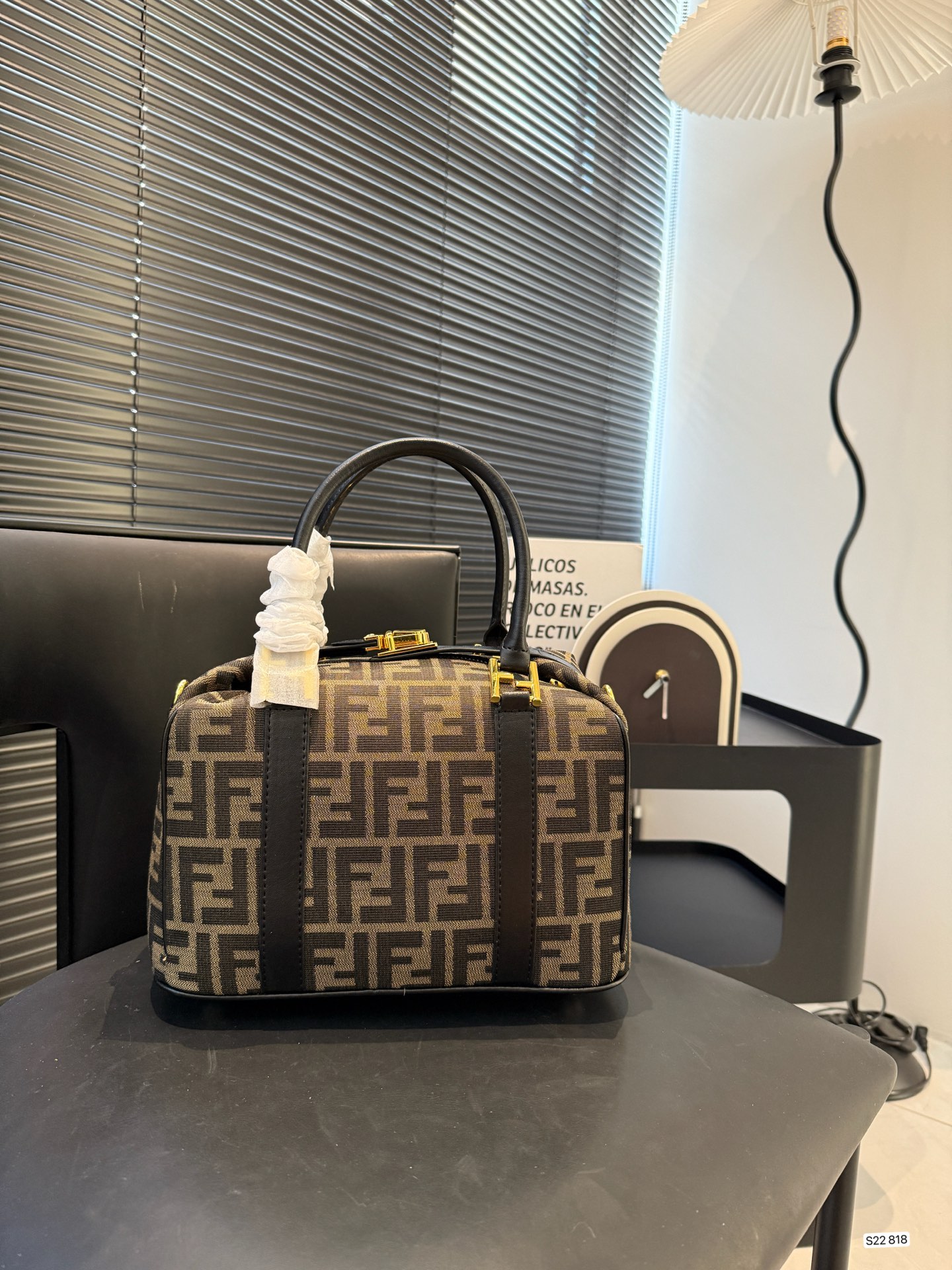 Fendi Vintage-Style Boston Bag – Retro Elegance